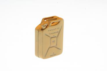 Kraftstoff Kanister Wehrmacht mit Schrift Wüstenbeige 1:16