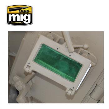 CRYSTAL GREEN