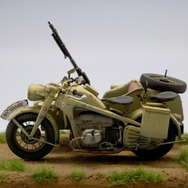 1/16 Bausatz Motorrad Zündapp KS-750 mit Seitenwagen