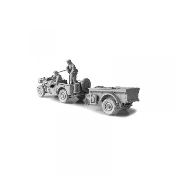 1/16 Bausatz Willys Jeep mit T-3 Anhänger, Fahrer und Schütze
